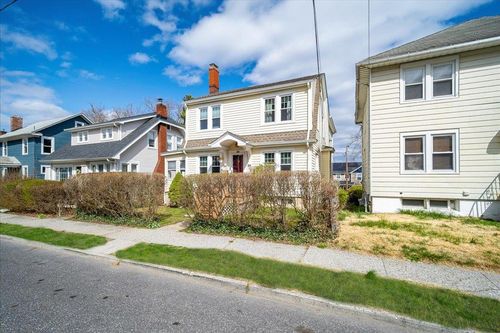20 Forsythe Pl, Newburgh, NY, 12550-3617 | Card Image