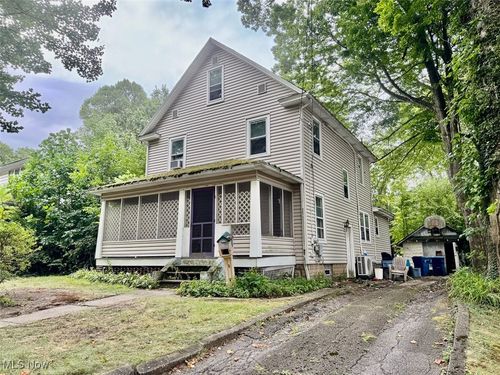 218 E Oak St, Kent, OH, 44240-3828 | Card Image