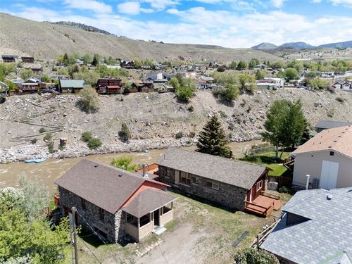 504 4th St, Gardiner, MT, 59030-7770 | Card Image