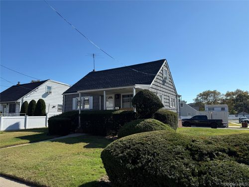 273 Mott Ave, Lawrence, NY, 11559-1238 | Card Image