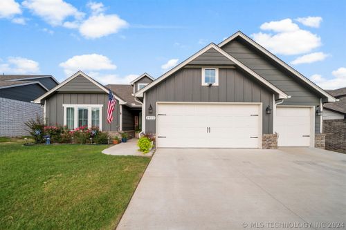 3913 12th Pl, Broken Arrow, OK, 74011 | Card Image