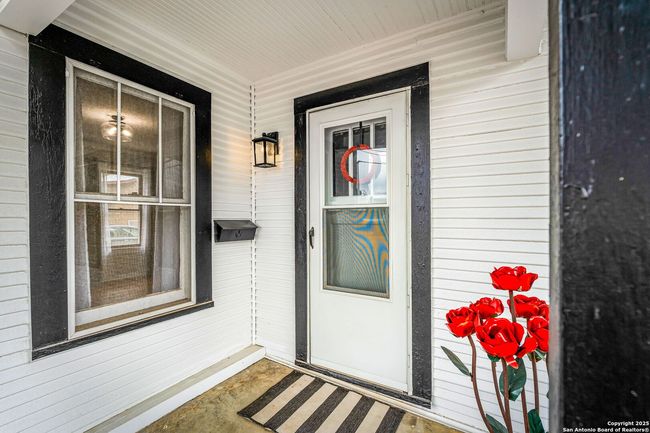 150 W Faust St, House other with 2 bedrooms, 3 bathrooms and null parking in New Braunfels TX | Image 13