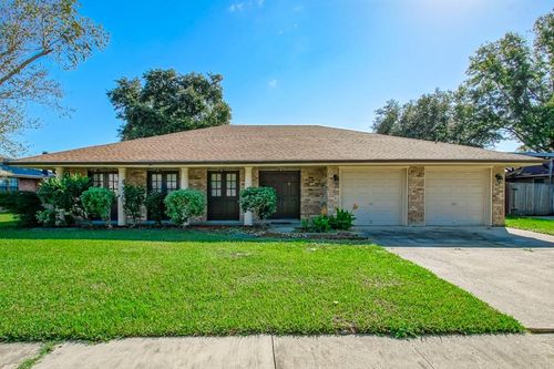 2112 Colonial Drive, La Place, LA, 70068 | Card Image