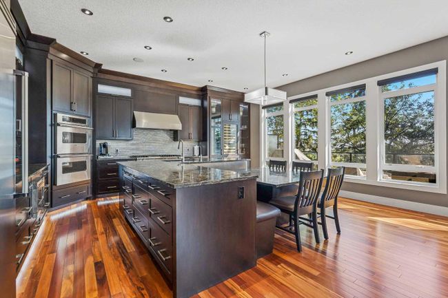 2216 8 Street Ne, Home with 4 bedrooms, 4 bathrooms and 4 parking in Calgary AB | Image 14