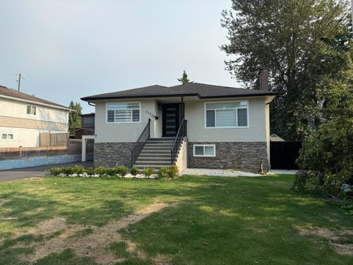 11238 82 Ave, Delta, BC, V4C2B7 | Card Image