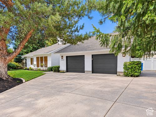 1107 E Birchbrook Cir, Cottonwood Heights, UT, 84047-4133 | Card Image