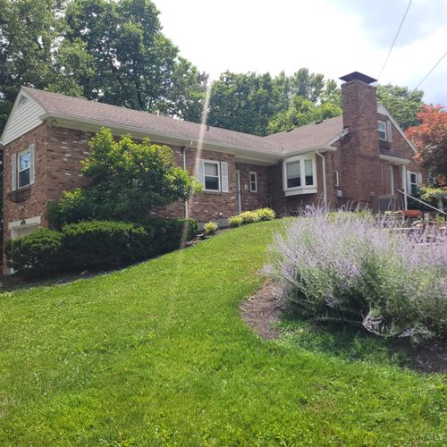 7027 Glenellyn Dr, Cincinnati, OH, 45236-3707 | Card Image