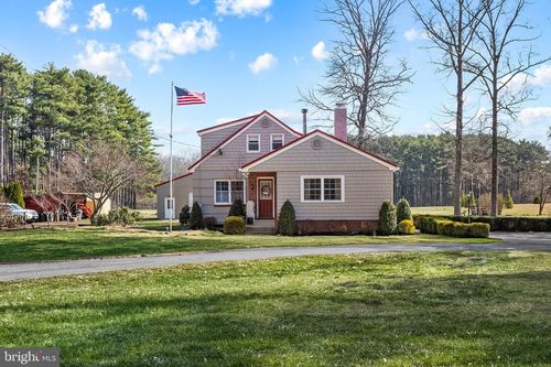 230 Kenyon Ave, MILLVILLE, NJ, 08332-7403 | Card Image