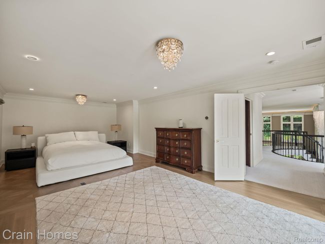 Second floor / secondary primary suite | Image 53