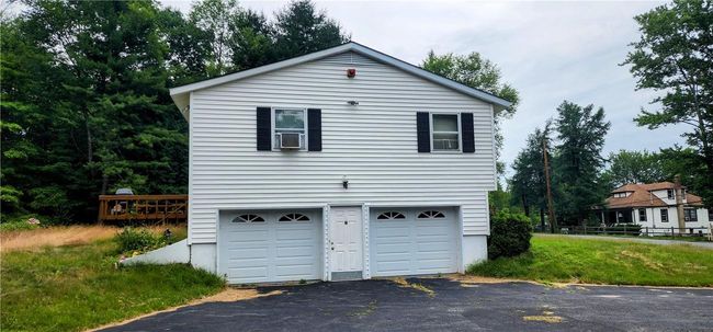 99 Pleasant Valley Rd, House other with 3 bedrooms, 3 bathrooms and 3 parking in South Fallsburg NY | Image 4