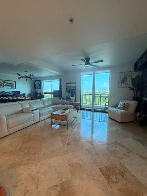 1118-110 N Federal Hwy, Fort Lauderdale, FL, 33301-3519 | Card Image
