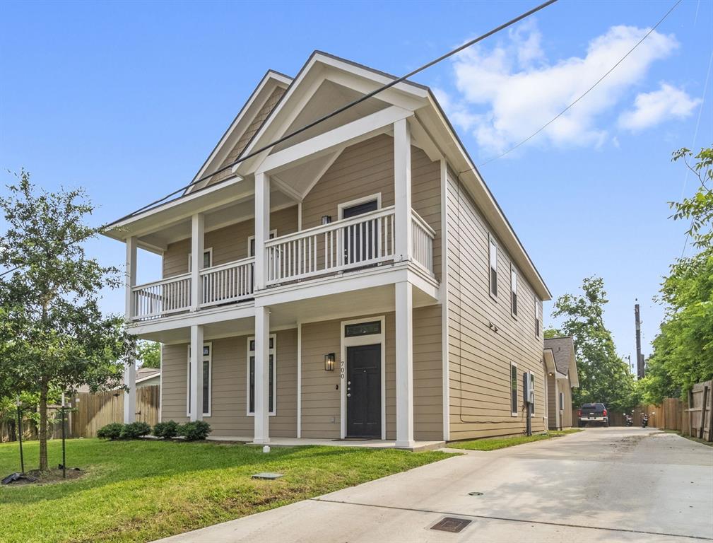 Highlands St, College Station, TX 77840
