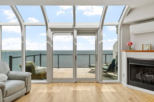 40-40 Oceanside Dr, Hull, MA, 02045-3260 | Card Image