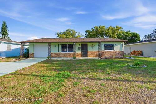 7541 Hollyridge Drive, New Port Richey, FL, 34653 | Card Image