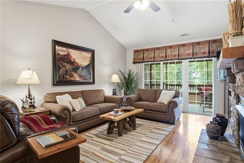 302b-92 Gleneagle Ct, Clayton, GA, 30525-5562 | Card Image