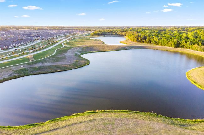 Bird's eye view of a nearby body of water | Image 4