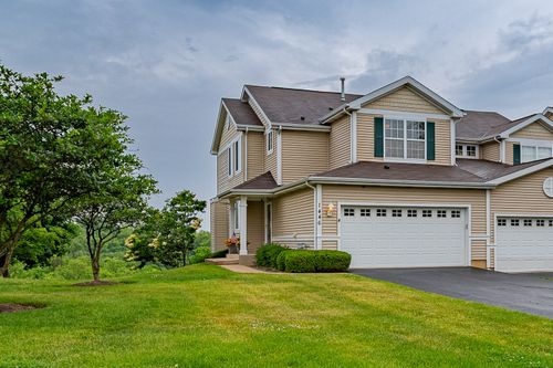 1446 W Remington Ln, Round Lake, IL, 60073-2384 | Card Image