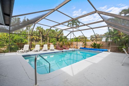 560 Century Dr, Marco Island, FL, 34145-2406 | Card Image