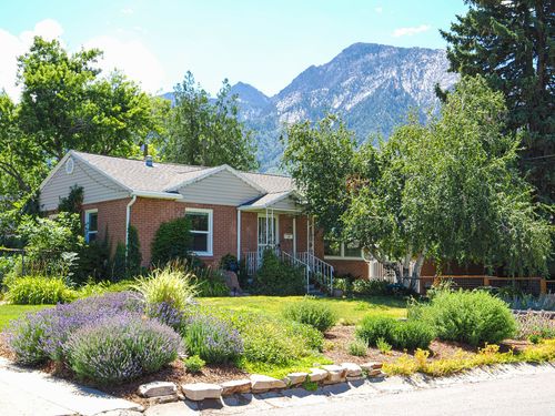 34-3975 S 3165 E, Holladay, UT, 84124-2137 | Card Image