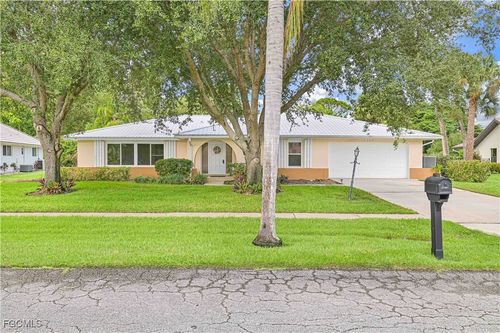 4255 Glasgow Ct, NORTH FORT MYERS, FL, 33903-4916 | Card Image
