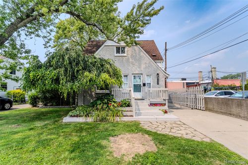 3339 Gardner Ave, Berkley, MI, 48072-1378 | Card Image