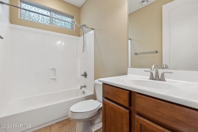 Downstairs Bathroom | Image 27