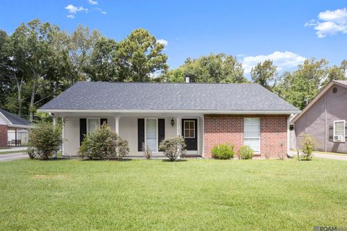 30707 Country Club Ln, Denham Springs, LA, 70726-1545 | Card Image