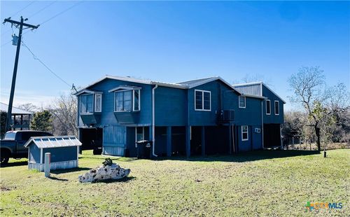 40 Cypress Valley Rd, Cuero, TX, 77954-6780 | Card Image