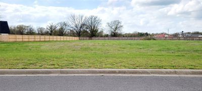 917 Edge Water Boulevard, Home with 0 bedrooms, 0 bathrooms and null parking in Tahlequah OK | Image 3