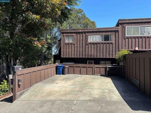 119 Lincoln Dr, Sausalito, CA, 94965-1611 | Card Image