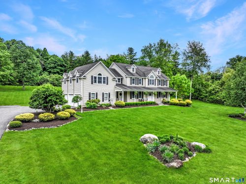 40 Ball Pond Rd E, New Fairfield, CT, 06812-4602 | Card Image