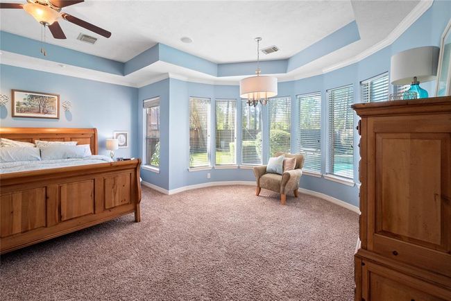 9519 Woodcliff Lake Dr, House other with 5 bedrooms, 5 bathrooms and 4 parking in Spring TX | Image 16