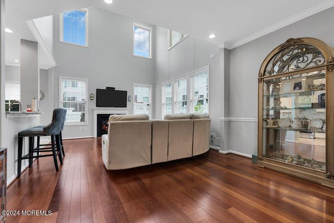 45 Fells Dr, Condo with 3 bedrooms, 3 bathrooms and null parking in Manalapan NJ | Image 4