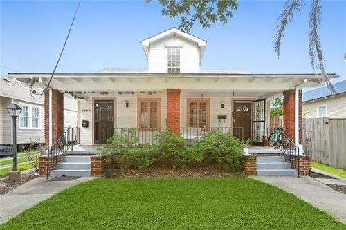 2703 Palmer Ave, New Orleans, LA, 70118-6323 | Card Image