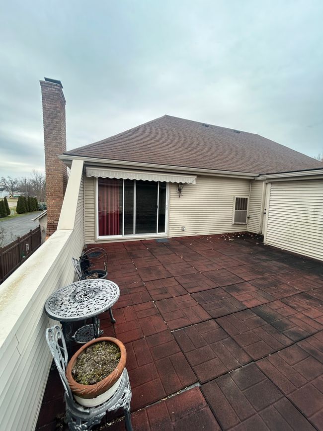 APT-21 - 8127 Colony Dr, Condo with 2 bedrooms, 2 bathrooms and null parking in Grosse Ile MI | Image 18