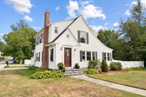 860 N Main St, Killingly, CT, 06239-1403 | Card Image