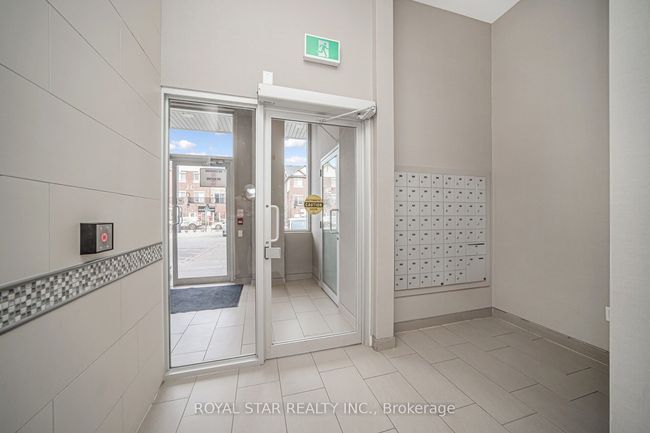 407 - 50 Sky Harbour Dr, Condo with 1 bedrooms, 1 bathrooms and null parking in Brampton ON | Image 4