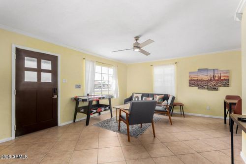 4245 N 16th Dr, Phoenix, AZ, 85015-4722 | Card Image