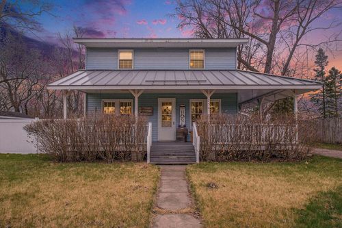 2561 Lake Shore Dr, Niles, MI, 49120-9517 | Card Image