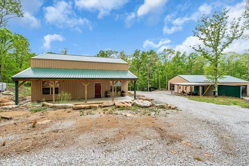 886 Hunters Ridge Dr, Altamont, TN, 37301-2201 | Card Image