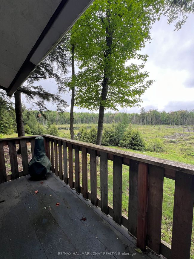 0 Chapman Strong Rd, Home with 0 bedrooms, 0 bathrooms and 8 parking in Sundridge ON | Image 12