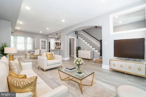 2111 N Ellamont St, BALTIMORE, MD, 21216-2741 | Card Image