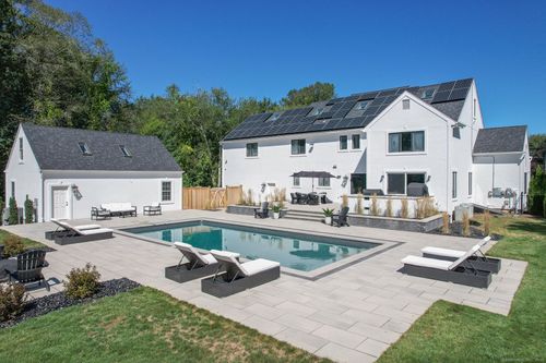 33 Justine Dr, North Haven, CT, 06473-3554 | Card Image