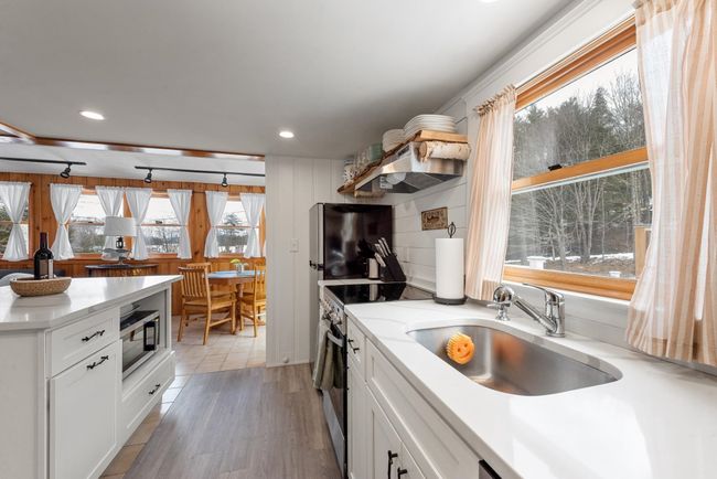 1140 &amp; 1142 North Main Street, Home with 0 bedrooms, 1 bathrooms and null parking in Bristol NH | Image 9