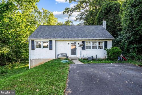 398 Cedar Ave, LANGHORNE, PA, 19047-2010 | Card Image