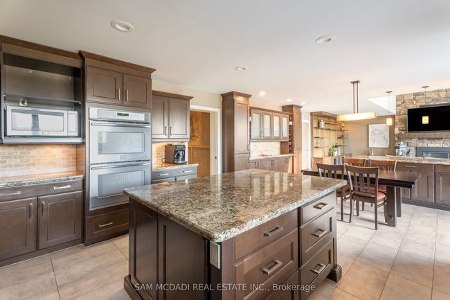 13 Connor Crt, House other with 6 bedrooms, 4 bathrooms and 10 parking in Stoney Creek ON | Image 15