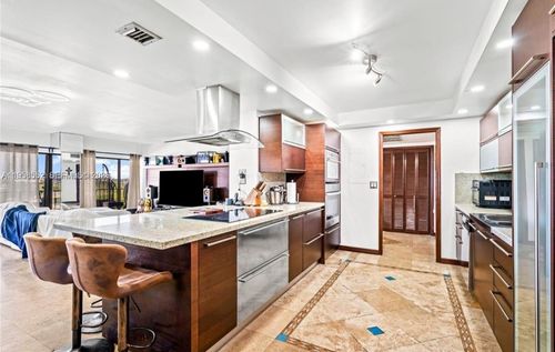 apt-811-1800 Ne 114th St, Miami, FL, 33181-3418 | Card Image