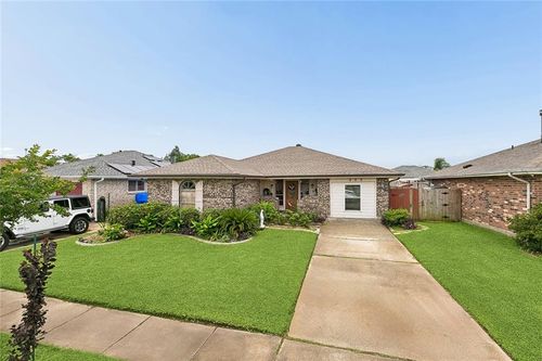 909 Libra Ln, Kenner, LA, 70065-2932 | Card Image