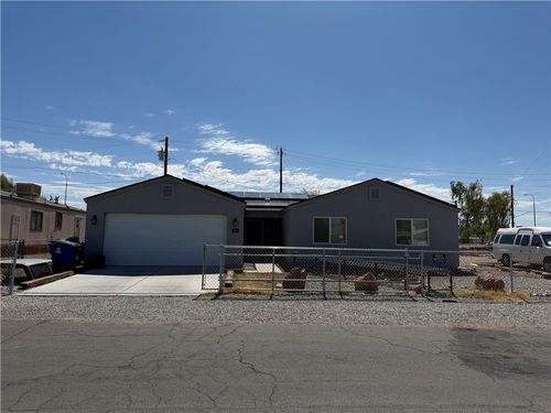 983 Swan Dr, Bullhead City, AZ, 86442-5811 | Card Image
