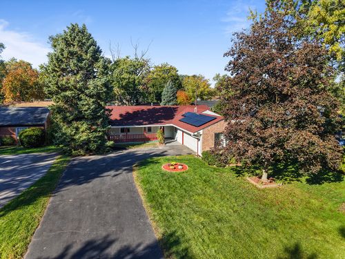 141 Lawton Ln, Bolingbrook, IL, 60440-3081 | Card Image